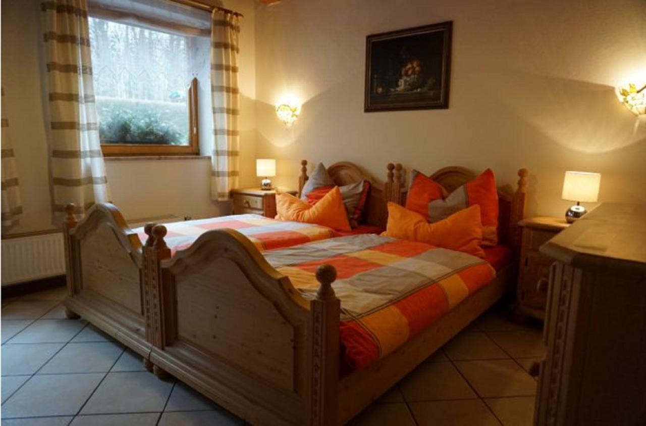 Ferienwohnung Naefelt Гунценхаузен Екстериор снимка
